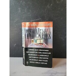 Mary Higgins Clark Presents The Plot Thickens Paperback